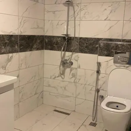 شقة المملكة *