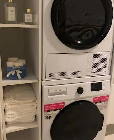 شقة المملكة